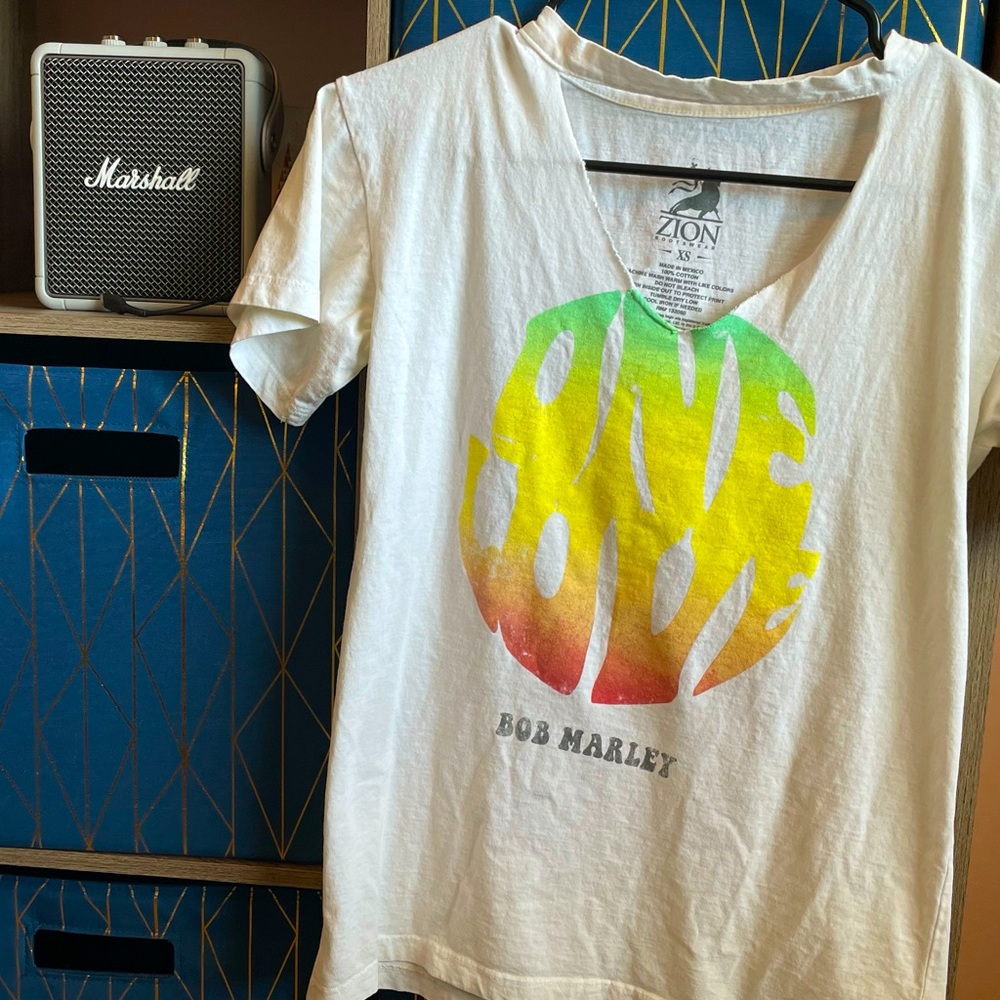Bob Marley One love T-shirt 🌈 - Picture 2 of 4